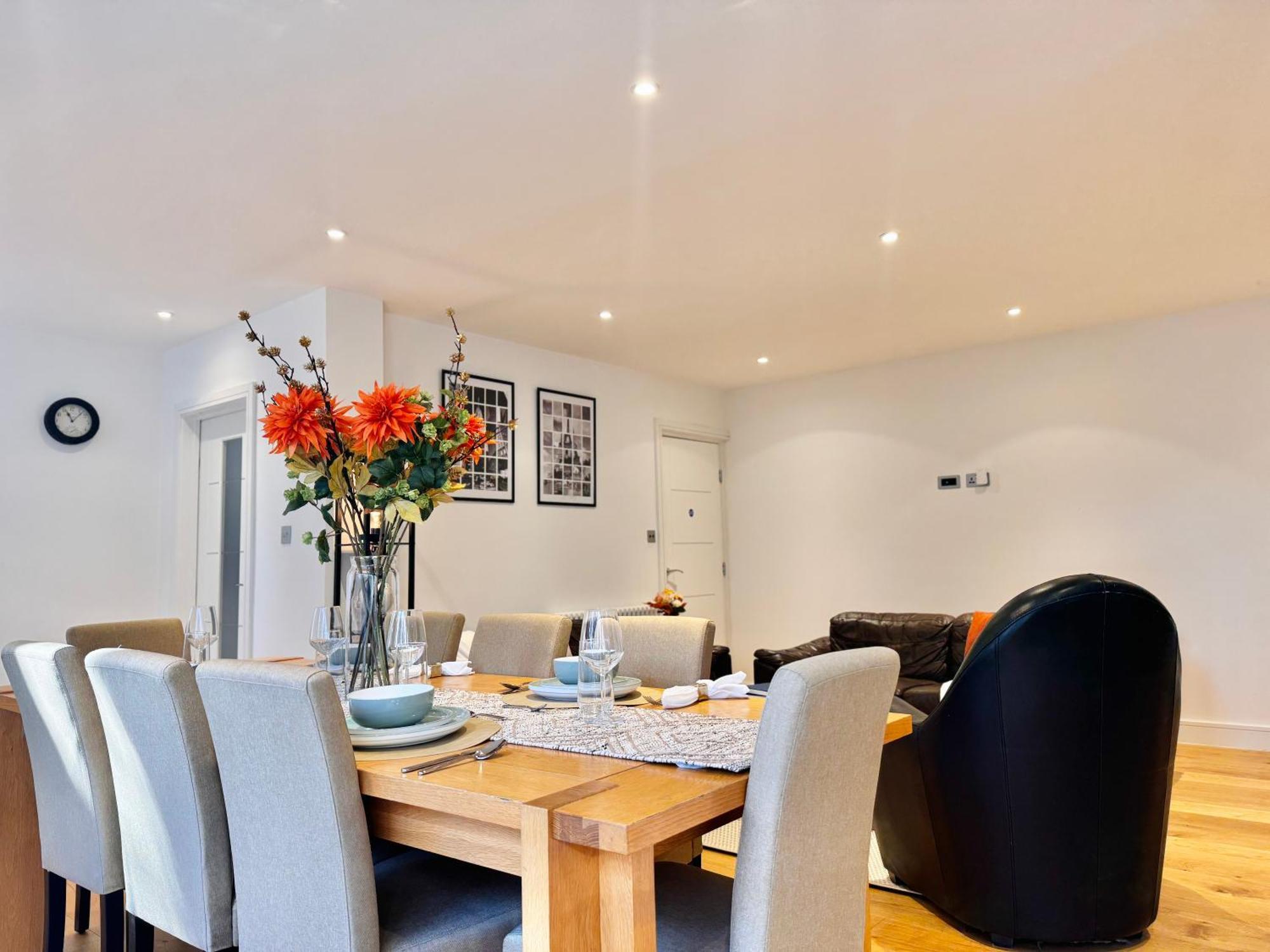 En-Suites With Free Parking 30Min To Central Лондон Екстериор снимка