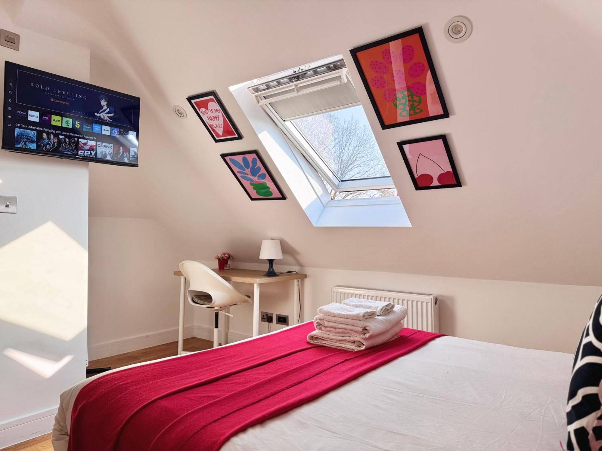 En-Suites With Free Parking 30Min To Central Лондон Екстериор снимка