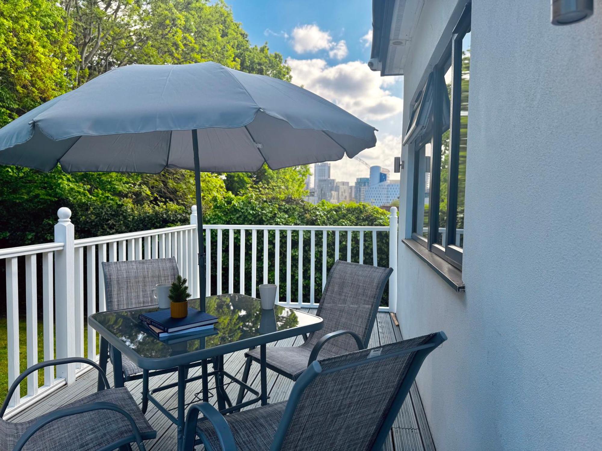 En-Suites With Free Parking 30Min To Central Лондон Екстериор снимка